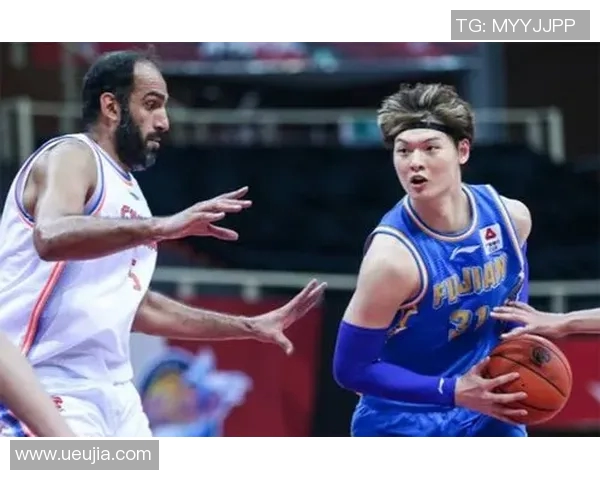 罗伯特-高登伤退CBA,球队面临挑战,球迷关切! 罗伯特-高登伤退CBA,球队面临挑战,球迷关切!